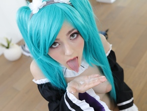 Cosplay All The Way: Sis Gets A Creampie 180