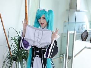 Cosplay All The Way: Sis Gets A Creampie 15