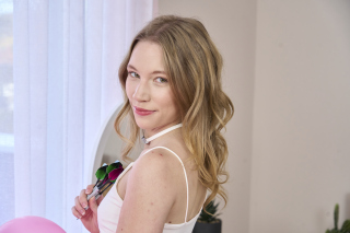 Stepdaughter’s Pussy Is His Target 22