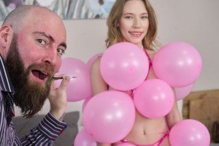 Stepdaughter’s Pussy Is His Target 77