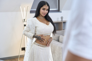 Bengali Beauty’s Best Skill 37